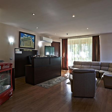 Acropolis Hotel Pazardsjik Eksteriør billede
