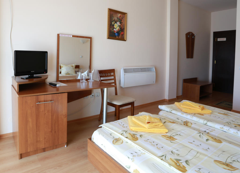 Acropolis Hotel Pazardsjik Værelse billede
